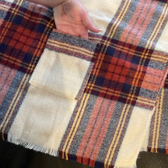 Plaid scarf wrap - Picture 3 of 4